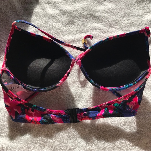 BODY floral bikini top - Picture 2 of 3